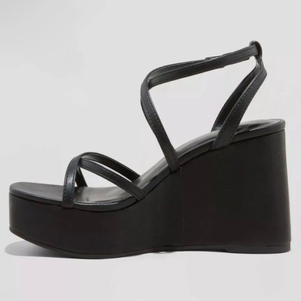 Wild Fable Black Strappy Wedge Sandals